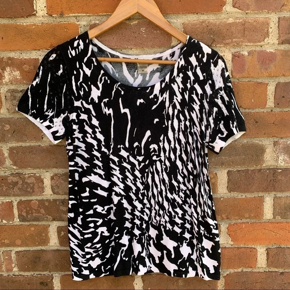 Nygard Black & White lightweight sweater - short sleeve - size M